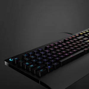 Logitech G213 Prodigy RGB Gaming US billentyűzet fekete (920-008093)